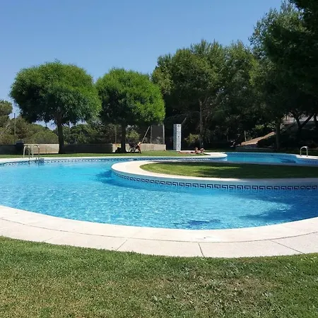 Altos De شقة كامبوامور